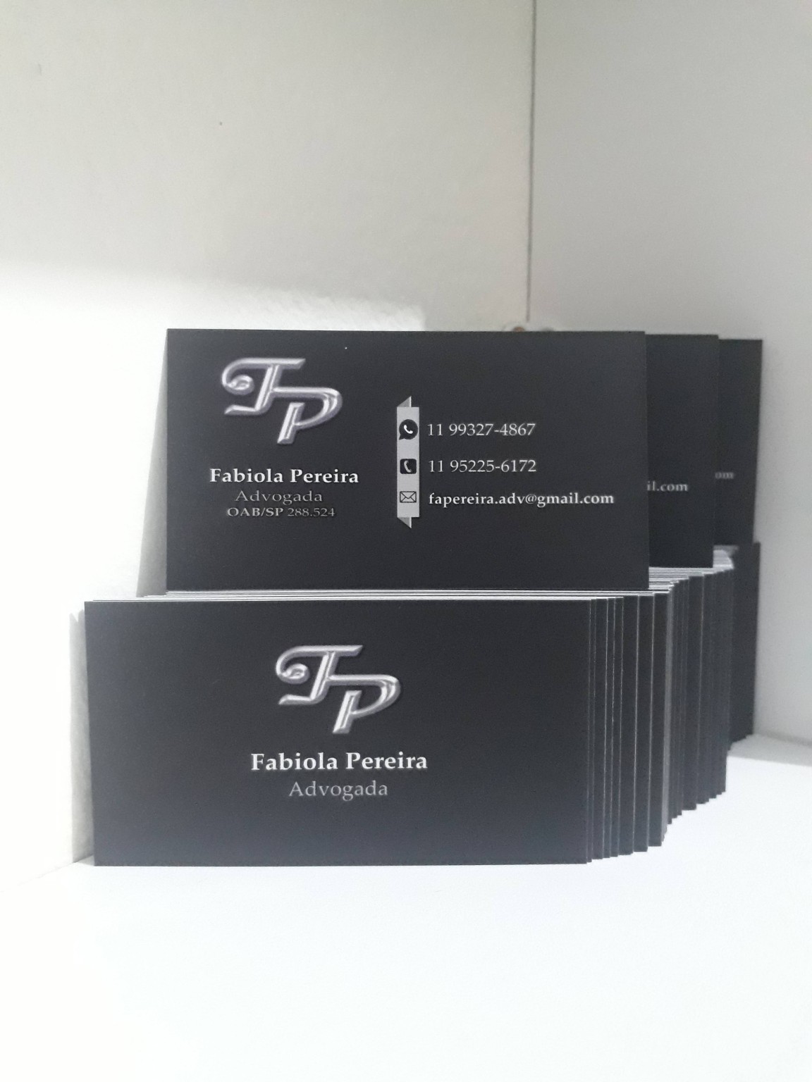 Fotografia original de cartões de visita de Fabíola Pereira